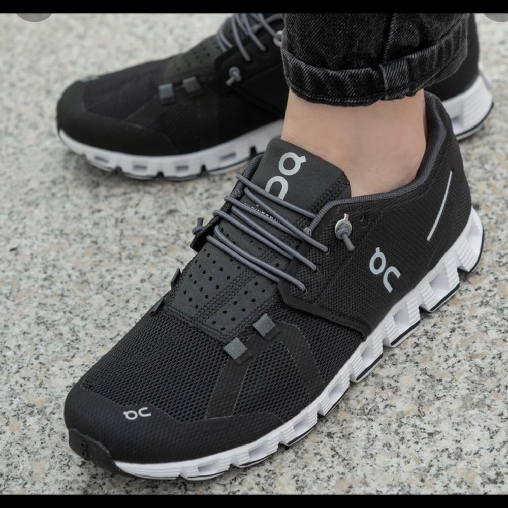 On Cloud Running Shoes NWOT